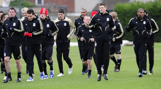 阿斯：卡马文加因肌肉疼痛未能正常训练，他整周都在单独训练（阿斯：卡马文加因肌肉不适未参加合练，本周全程个人训练）