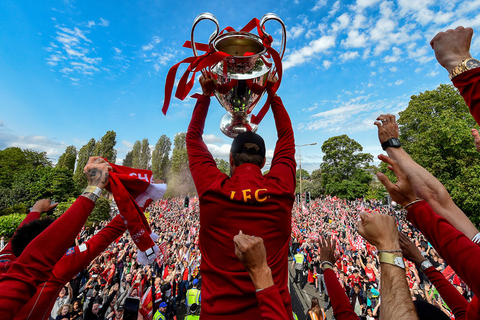 邮报：红军旧将阿格退役后经营污水处理企业，还投资纹身公司（英媒：前红军后卫阿格退役后投身污水处理业，并投资纹身生意）