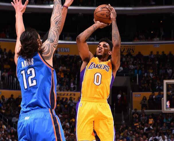 魔鬼主场！拜仁在欧冠小组赛／联赛阶段主场已连续37场不败（拜仁主场如堡垒：欧冠小组赛与联赛已连续37场不败）