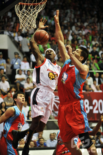 德天空：由于德国与科特迪瓦同组，双方明年3月友谊赛将取消（德天空：德国与科特迪瓦同分一组，原定明年3月的友谊赛取消）